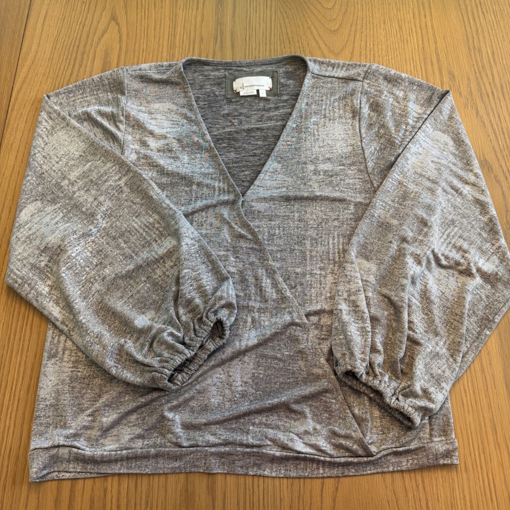 Anthropologie Metallic Wrap Top Women Large Silver Long‎ Sleeve V-Neck Balloon